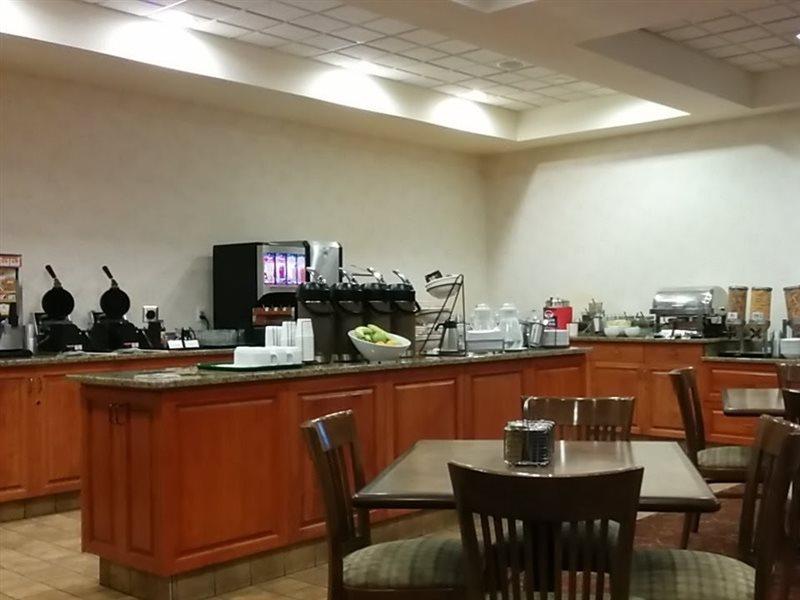 Country Inn & Suites By Radisson, Calgary-Northeast Dış mekan fotoğraf