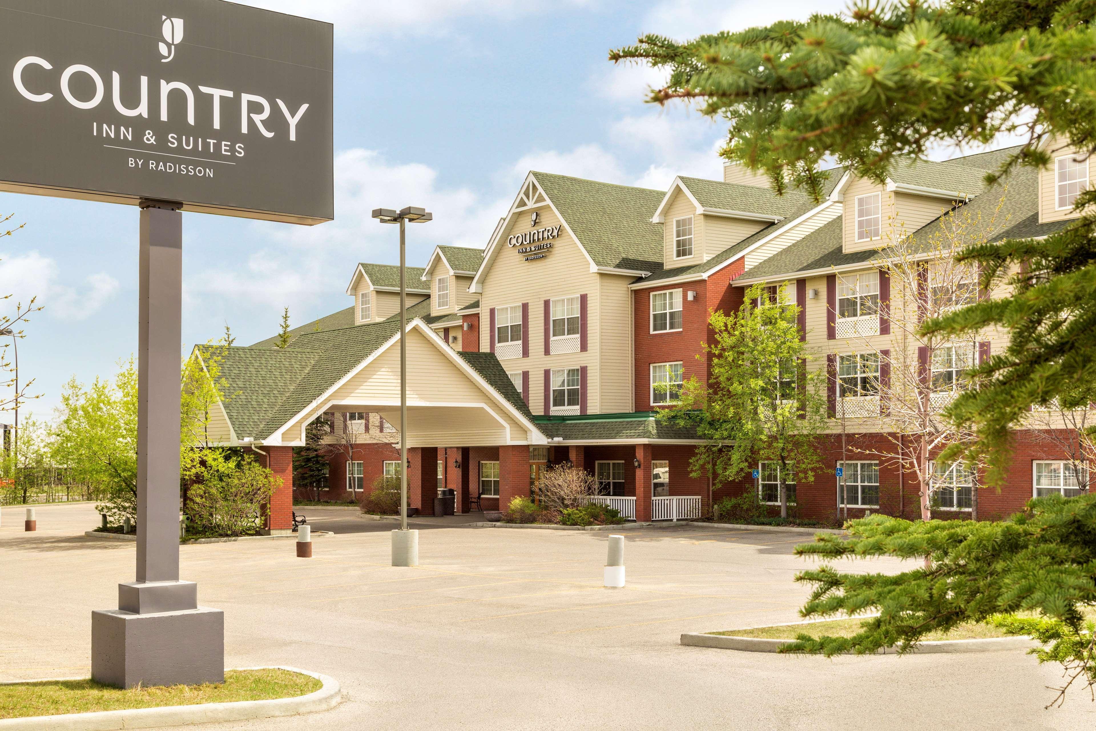 Country Inn & Suites By Radisson, Calgary-Northeast Dış mekan fotoğraf