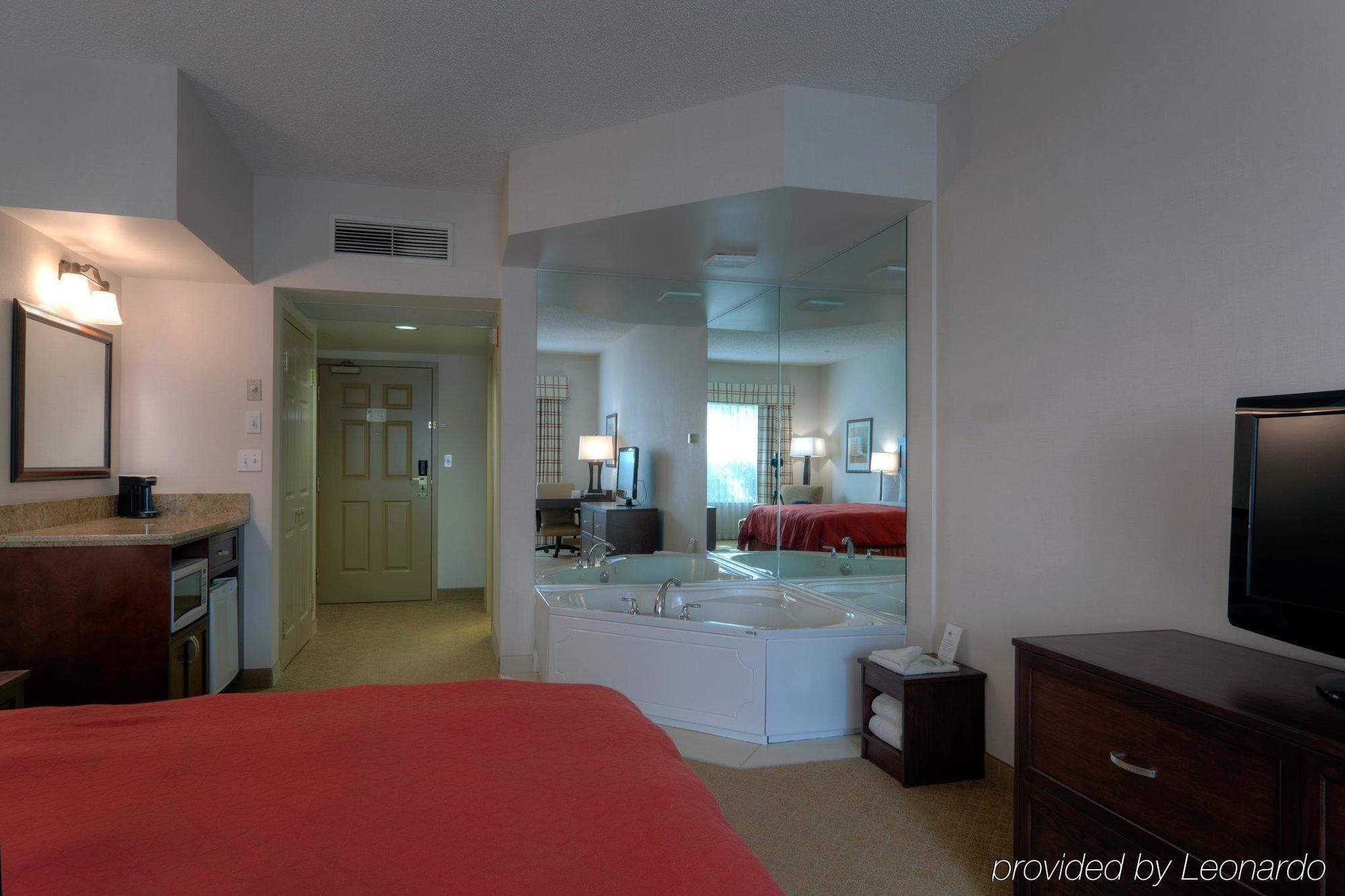 Country Inn & Suites By Radisson, Calgary-Northeast Dış mekan fotoğraf